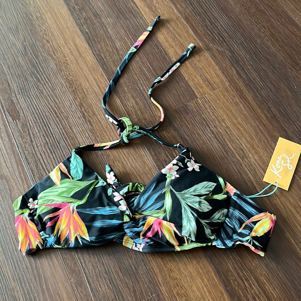 Kona sol, bikini top, black floral, medium, padded, new with tags